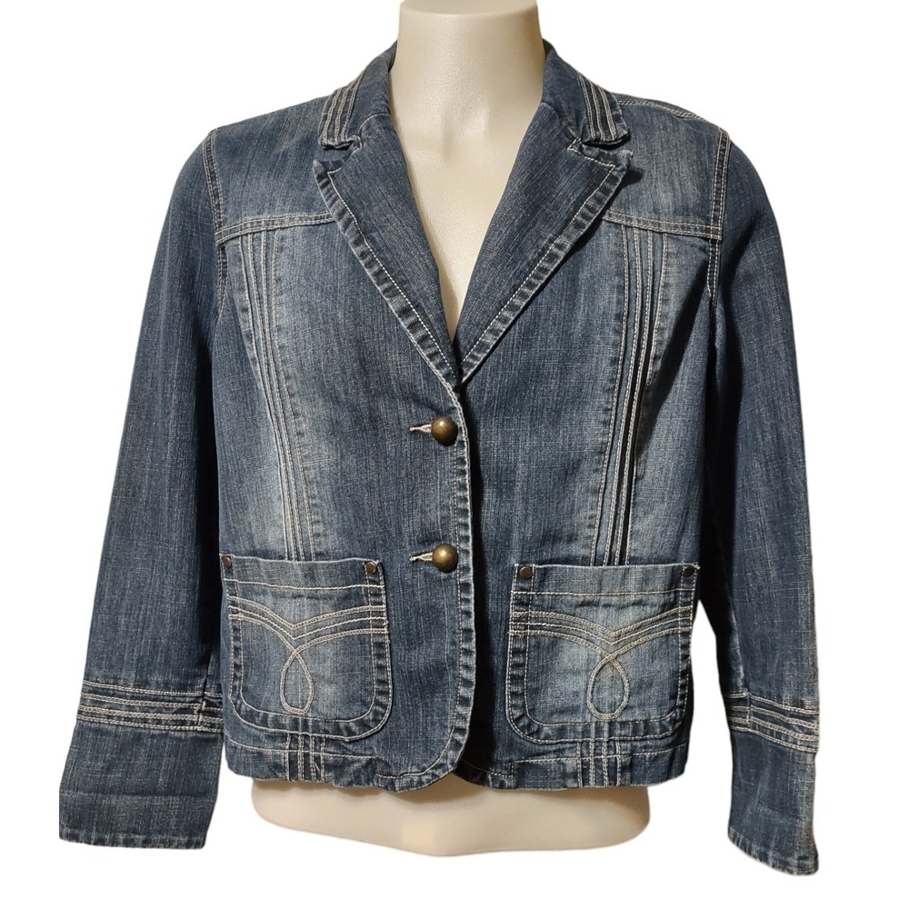Cato Blue Jean Jacket Women Sz XL Button Up Denim Pockets Embroidered Accents